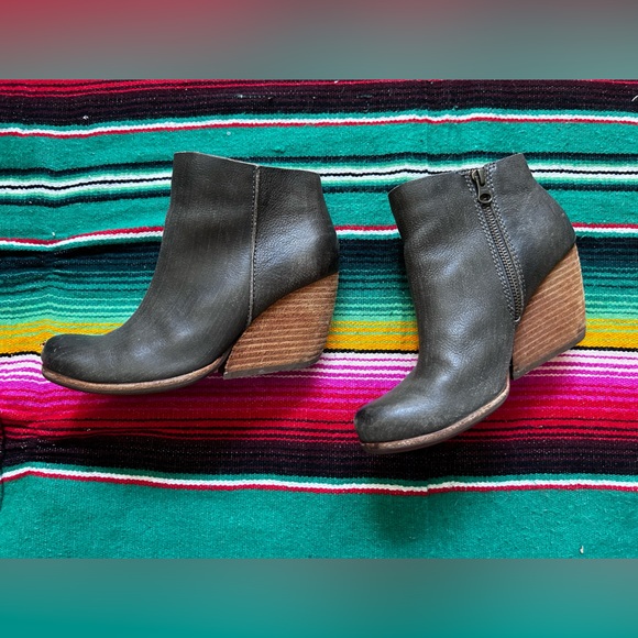 Kork-Ease Wedge Bootie Leather Charcoal Grey Size 7 - Picture 3 of 9